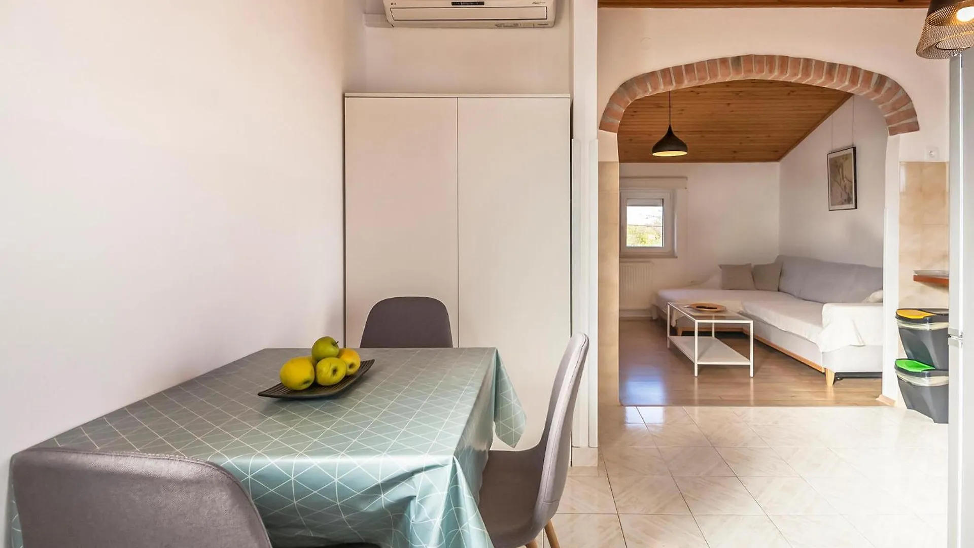 1 Bedroom Awesome Apartment In Marcana